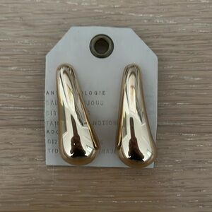 NWT Anthropology Chunky Gold Earrings